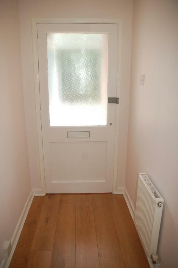 3 Bedroom Apartment Coventry - Hosted By Coventry Accommodation Bagian luar foto